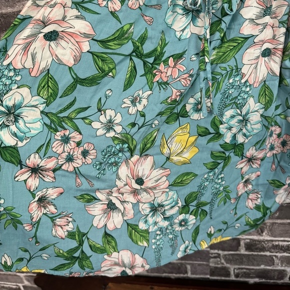 NWT Torrid Flutter Short Sleeve Blouse blue floral shirt top - Picture 8 of 11